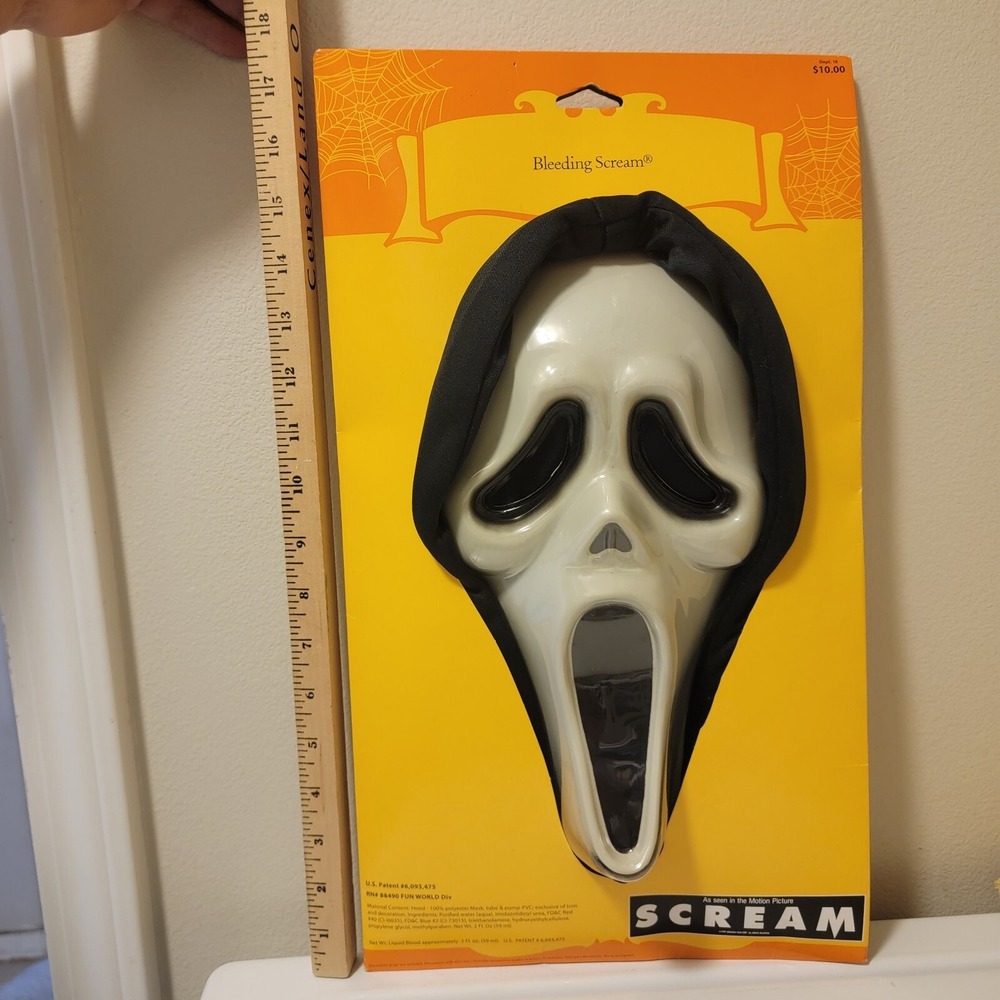Fun World Bleeding Scream Blood Pump Mask Vintage 1997 NOS